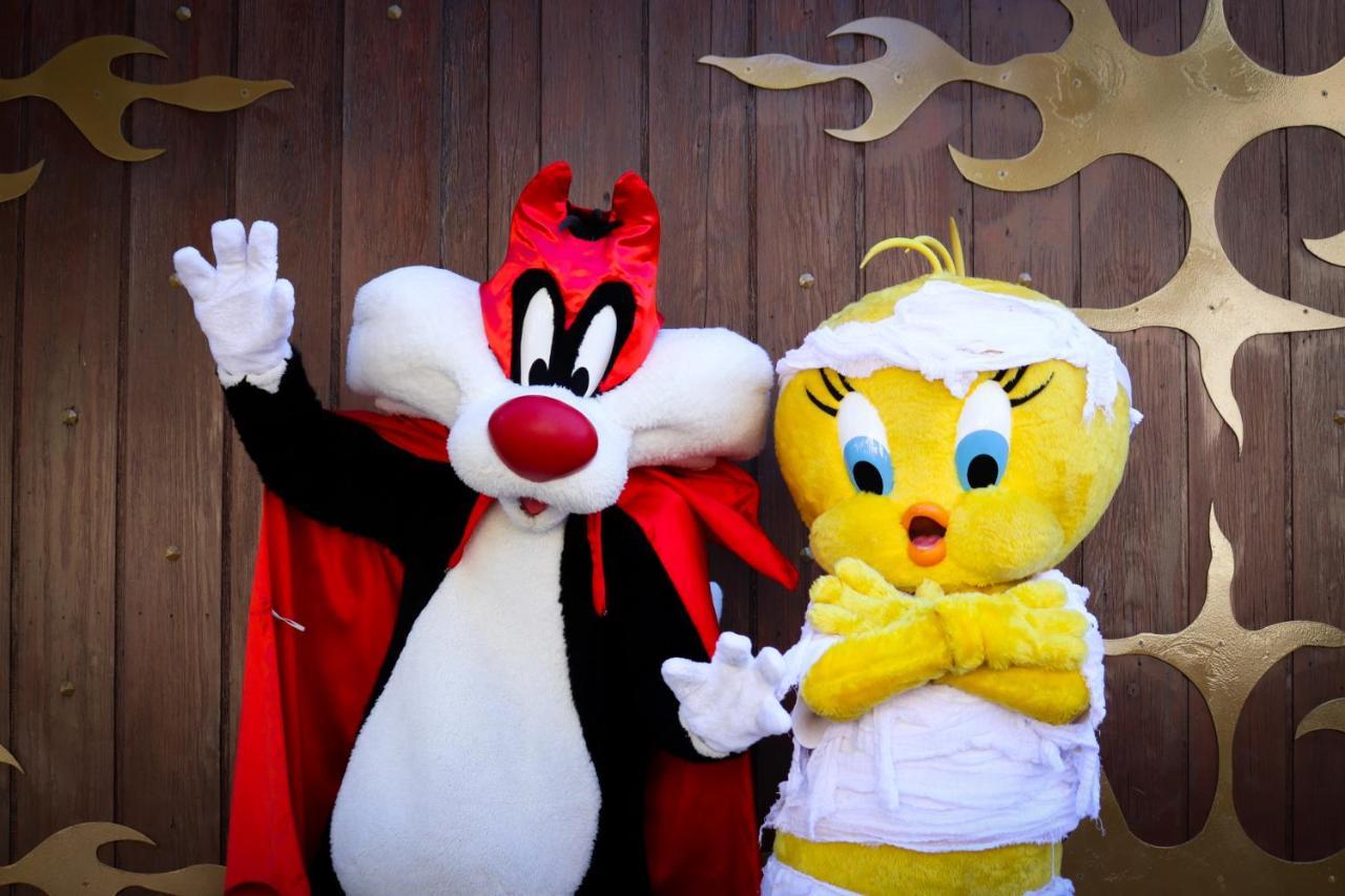 ホテル ホリデイ イン エクスプレス マドリード-リバス リバス＝バシアマドリー エクステリア 写真